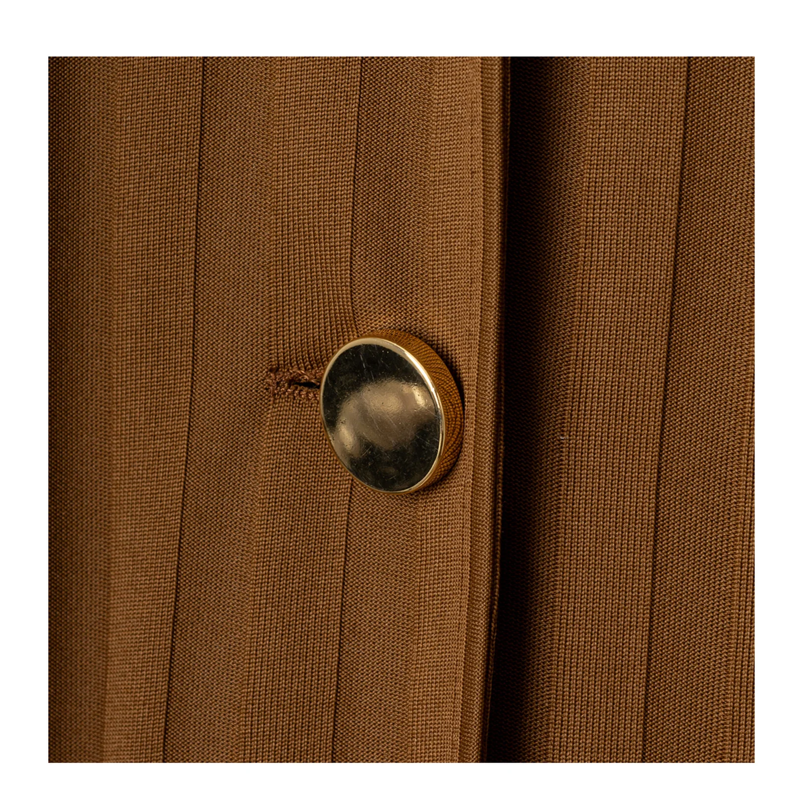 Clothing.... Brown - Image 5